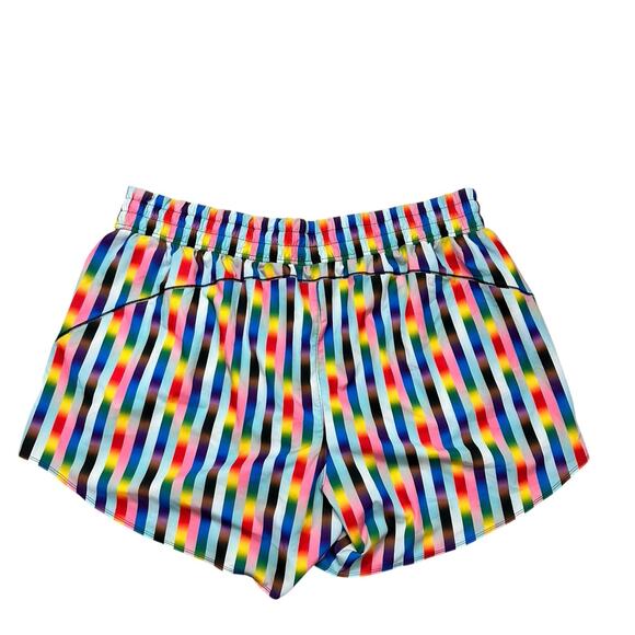 Under Armour Flex Woven Athletic 5 inch Pride Shorts Rainbow Size 3X - Picture 9 of 12